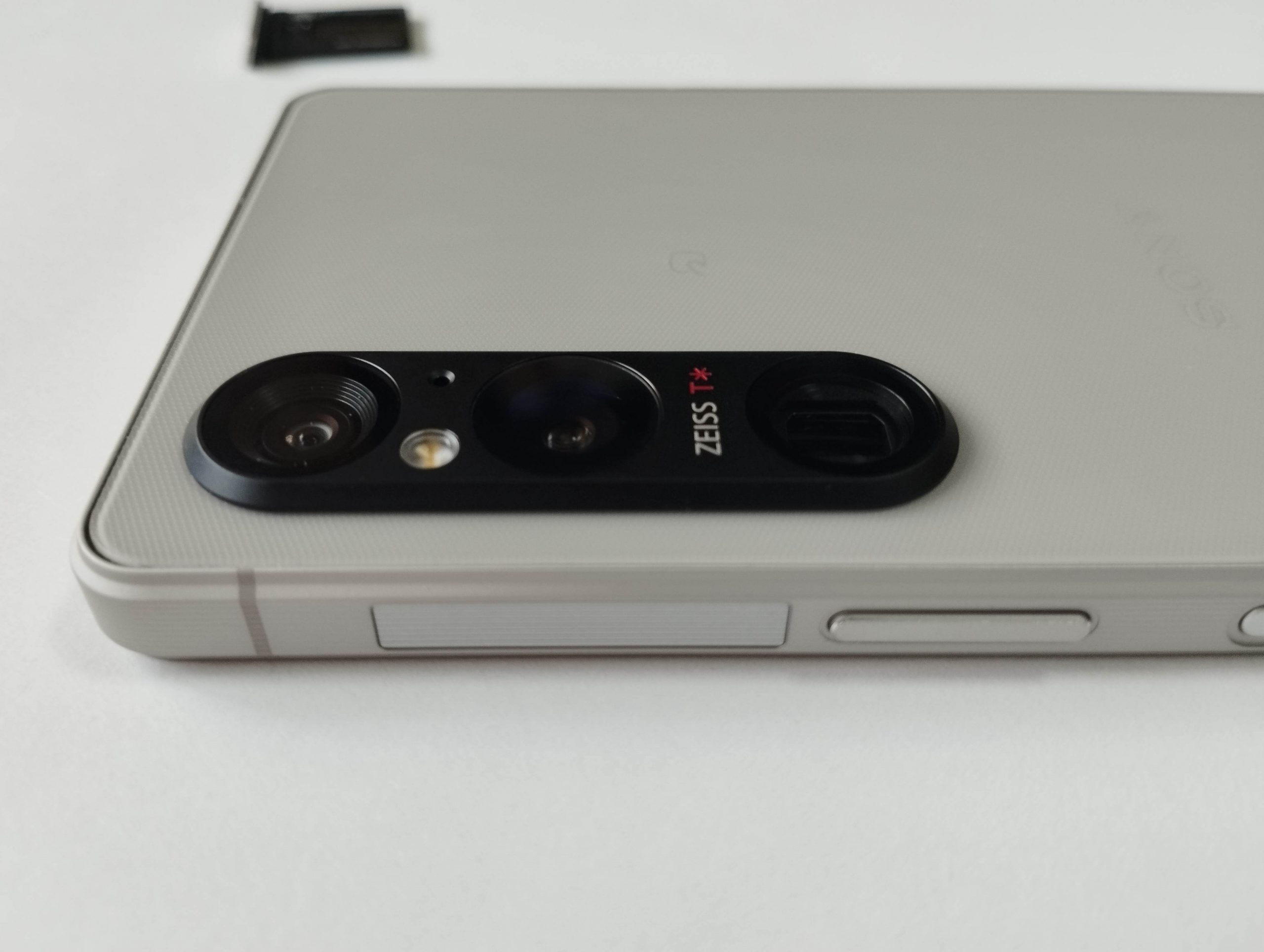 Xperia 1 V