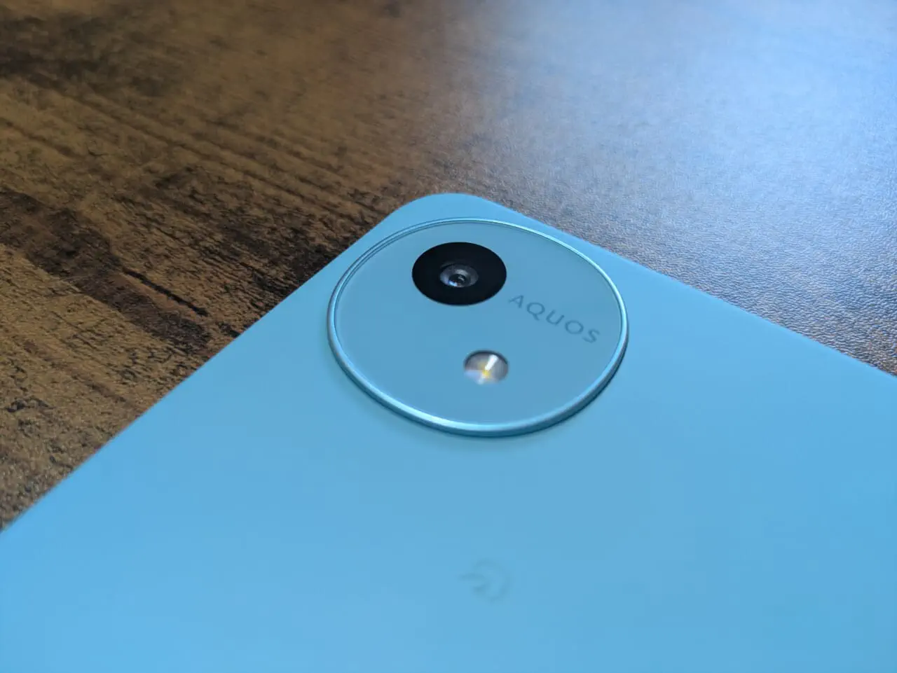 AQUOS wish5 実機