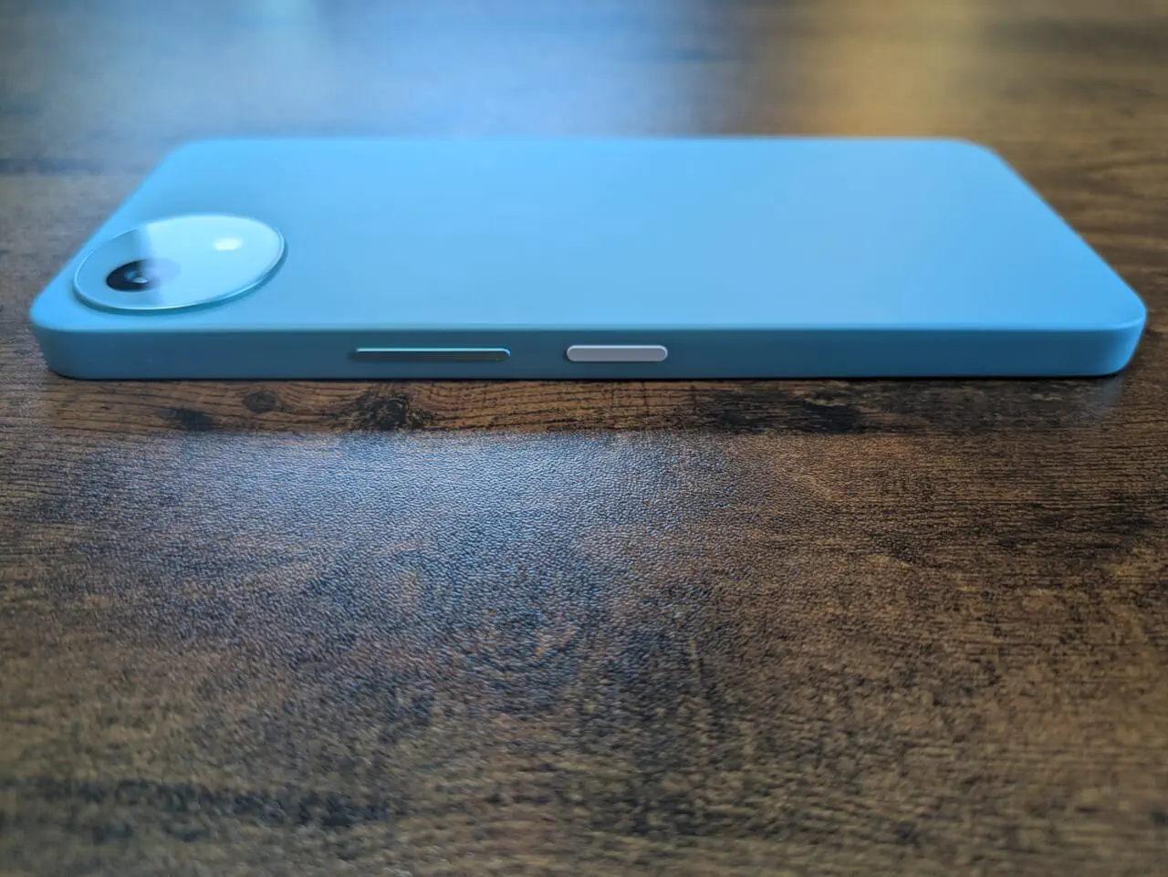 AQUOS wish5 実機