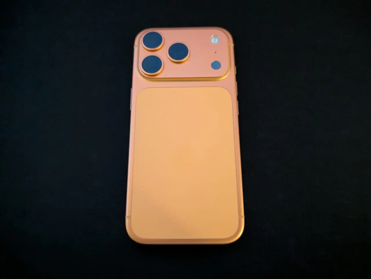 iPhone17 Pro実機写真
