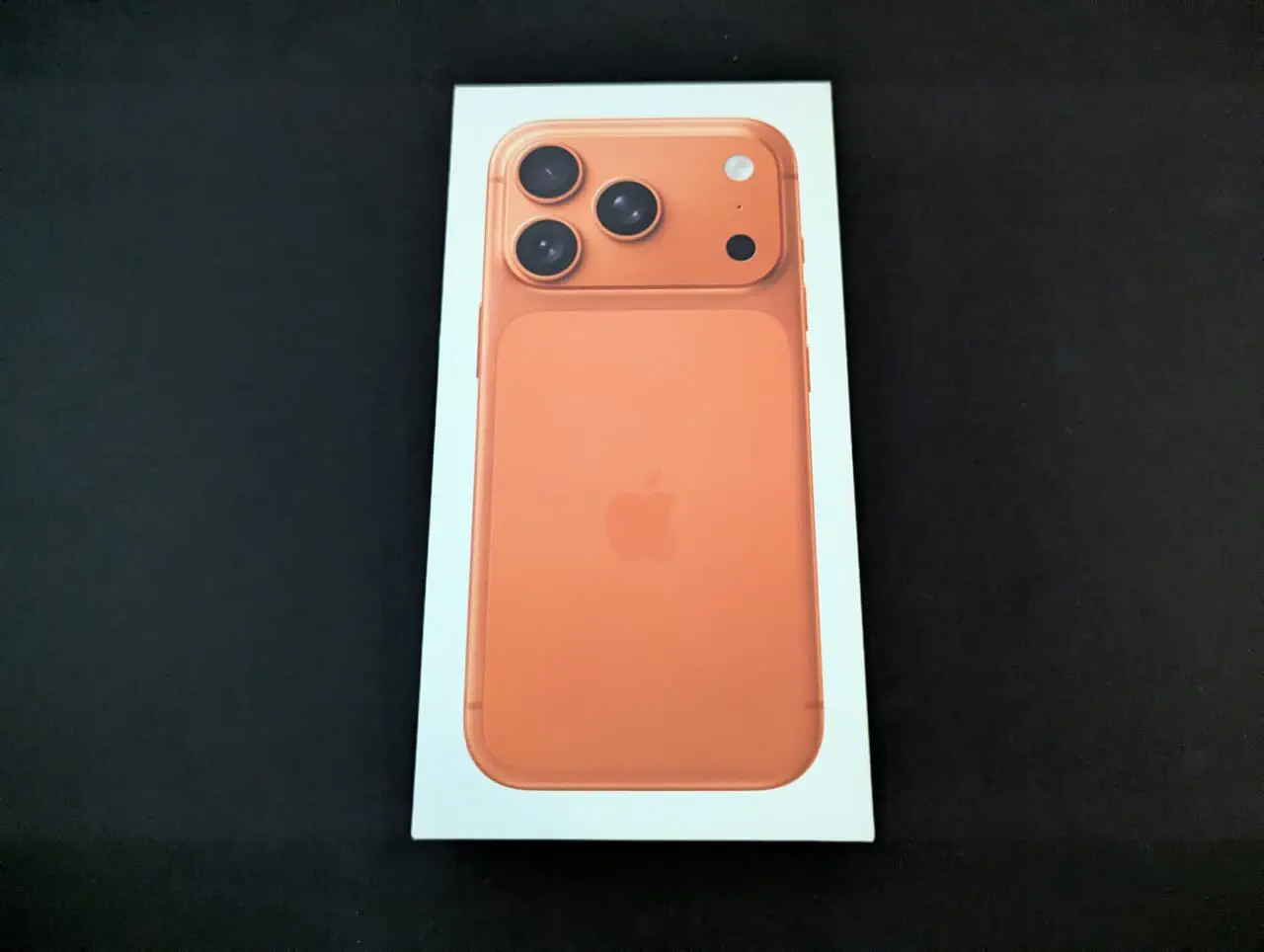 iPhone17 Pro実機写真