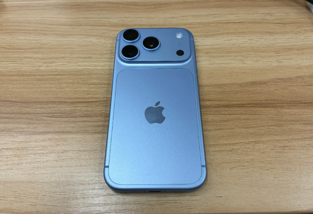 iPhone18proの実機画像